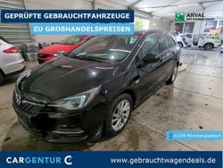 Onyx schwarz Gebraucht 2020 Opel Astra Elegance Kombi | 10.690 € (Superpreis)