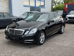Schwarz Gebraucht 2011 Mercedes E200 Avantgarde Limousine | 12.490 € (Fairer Preis)