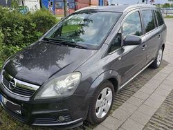 Blau Gebraucht 2010 Opel Zafira Edition Van / Kleinbus | 7.900 €