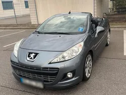 Grau Gebraucht 2010 Peugeot 207 CC Cabrio | 2.800 € (Fairer Preis)