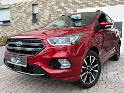 Rot Gebraucht 2019 Ford Kuga ST-Line SUV | 14.990 € (Fairer Preis)