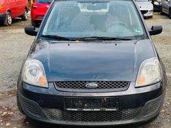 Grau Gebraucht 2006 Ford Fiesta Limousine | 650 € (Superpreis)