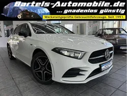 Polarweiss unilack Gebraucht 2021 Mercedes A250 AMG line Limousine | 22.880 € (Guter Preis)