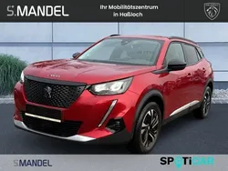 Rot Gebraucht 2022 Peugeot 2008 Allure SUV | 22.990 € (Teuer)