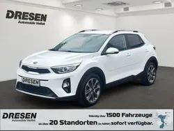 Weiss Gebraucht 2020 Kia Stonic Vision SUV | 15.350 € (Fairer Preis)