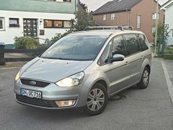 Silber Gebraucht 2009 Ford Galaxy Van / Kleinbus | 6.800 € (Fairer Preis)