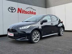 Schwarz Neu 2024 Toyota Yaris Hybrid Style Limousine | 26.990 € (Guter Preis)