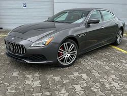 Grau Gebraucht 2018 Maserati Quattroporte Limousine | 29.500 €