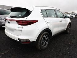 Tricoat weiß pearl tricoat weiß pearl Gebraucht 2021 Kia Sportage Vision SUV | 19.799 € (Guter Preis)
