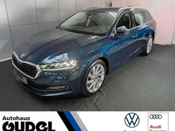 Modra lava/lava blau Gebraucht 2022 Skoda Octavia Style Kombi | 23.840 € (Fairer Preis)