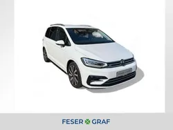 Pure white Gebraucht 2024 VW Touran Move Van / Kleinbus | 34.940 € (Guter Preis)