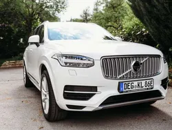 Weiß Gebraucht 2019 Volvo XC90 Inscription SUV | 35.650 € (Fairer Preis)
