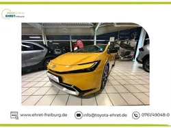 Gelb Gebraucht 2024 Toyota Prius Plug-in Hybrid Executive Kleinwagen | 39.900 € (Fairer Preis)