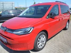 Kirschrot Gebraucht 2022 VW Caddy Maxi Life Van / Kleinbus | 38.980 €