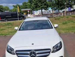 Gebraucht 2017 Mercedes E220 Avantgarde Kombi | 20.000 € (Fairer Preis)