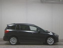 Schwarz Gebraucht 2023 BMW 218 Gran Tourer Advantage Van / Kleinbus | 16.480 € (Guter Preis)