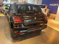 Schwarz Neu 2025 Suzuki Swift Comfort Limousine | 22.690 €