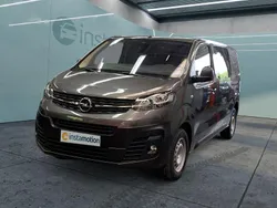 Grau Gebraucht 2023 Opel Vivaro Van | 28.449 € (Teuer)