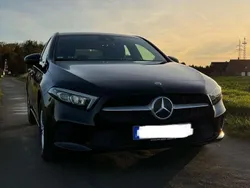 Schwarz Gebraucht 2019 Mercedes A180 Limousine | 20.000 €