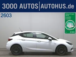 Schneeweiss/summitwhite/arctic Gebraucht 2020 Opel Astra Edition Limousine | 8.280 € (Superpreis)