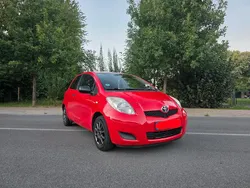 Rot Gebraucht 2010 Toyota Yaris Kleinwagen | 3.350 € (Etwas zu teuer)