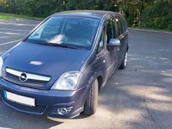 Blau Gebraucht 2009 Opel Meriva Van / Kleinbus | 2.300 € (Guter Preis)