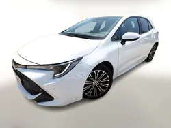 Weiss Gebraucht 2021 Toyota Corolla Team Limousine | 18.988 € (Fairer Preis)