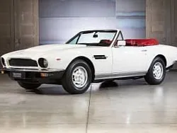 Weiß Gebraucht 1983 Aston Martin V8 Coupé | 220.000 €