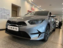 Silber Neu 2024 Kia Ceed Spirit Limousine | 25.490 € (Guter Preis)