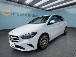 Weiß Gebraucht 2020 Mercedes B250 Van / Kleinbus | 28.999 € (Etwas zu teuer)