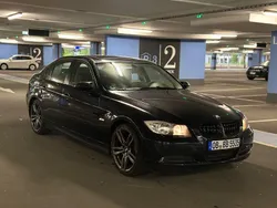 Schwarz Gebraucht 2006 BMW 320 Limousine | 2.900 € (Superpreis)