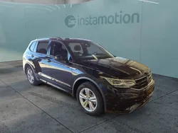 Schwarz Gebraucht 2024 VW Tiguan Allspace R-line SUV | 48.780 € (Etwas zu teuer)