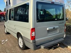 Grün Gebraucht 2010 Ford Transit Nugget Van / Kleinbus | 8.900 € (Fairer Preis)