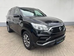 Schwarz Gebraucht 2018 Ssangyong Rexton Crystal SUV | 11.500 €