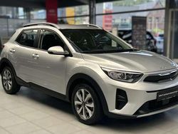 Sparkling silver Gebraucht 2024 Kia Stonic Vision SUV | 19.290 € (Fairer Preis)