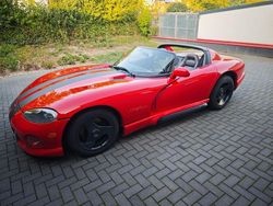 Rot Gebraucht 1994 Dodge Viper Cabrio | 70.000 €