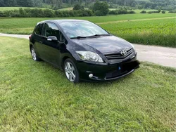 Schwarz Gebraucht 2011 Toyota Auris Club Kleinwagen | 5.300 € (Fairer Preis)