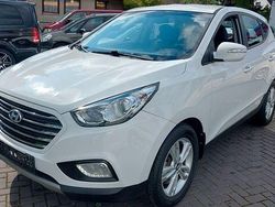 Weiß Gebraucht 2015 Hyundai Tucson SUV | 9.900 €