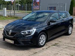 Schwarz Gebraucht 2019 Renault Mégane GrandTour Life Kombi | 11.490 €