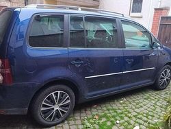 Blau Gebraucht 2007 VW Touran Trendline Van / Kleinbus | 2.100 € (Superpreis)