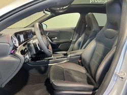 Gebraucht 2025 Mercedes CLA180 Shooting Brake AMG line Kombi | 35.900 €