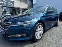 Blau Gebraucht 2024 Skoda Superb Style Kombi | 37.600 € (Fairer Preis)