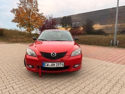 Rot Gebraucht 2003 Mazda 3 Exclusive Kleinwagen | 1.899 € (Etwas zu teuer)