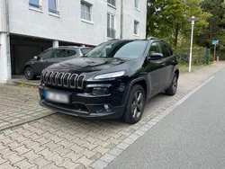 Schwarz Gebraucht 2016 Jeep Cherokee SUV | 15.100 € (Fairer Preis)