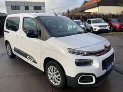 Weiß Gebraucht 2023 Citroën Berlingo Feel Van / Kleinbus | 18.900 € (Fairer Preis)