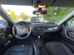 Weiß Gebraucht 2011 BMW 318 Kombi | 4.000 € (Guter Preis)