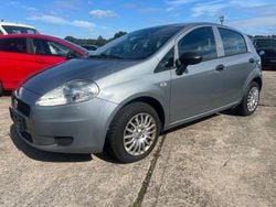 Grau Gebraucht 2012 Fiat Grande Punto Kleinwagen | 3.499 € (Fairer Preis)