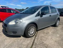 Grau Gebraucht 2012 Fiat Grande Punto Kleinwagen | 3.899 € (Fairer Preis)