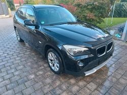 Schwarz Gebraucht 2011 BMW X1 SUV | 6.650 €