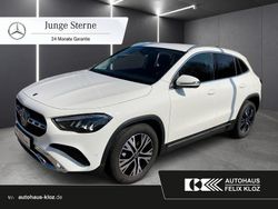 Weiß Gebraucht 2024 Mercedes GLA180 Progressive SUV | 42.900 € (Teuer)